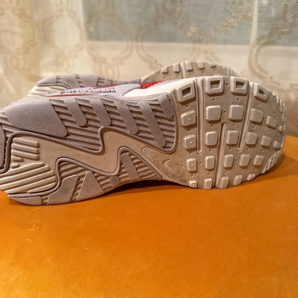 Nike Air Max Excee Women's‎ Shoes Size 8 CD5432-115 White/Sapphire-Pure Violet